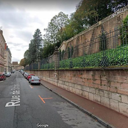 Nuit tendance Mâcon Extérieur photo